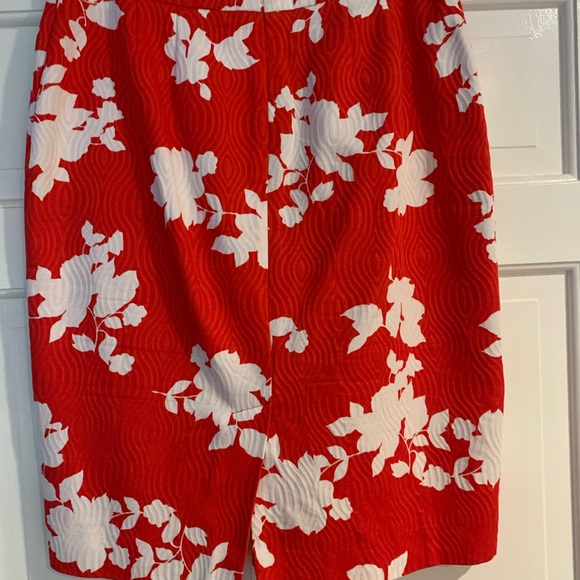 Talbots lined skirt, size 2. - Picture 2 of 10